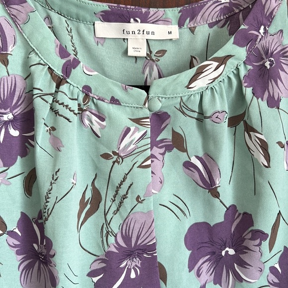 Monday Fun, Medium, Angie Pleated Blouse - Picture 3 of 3